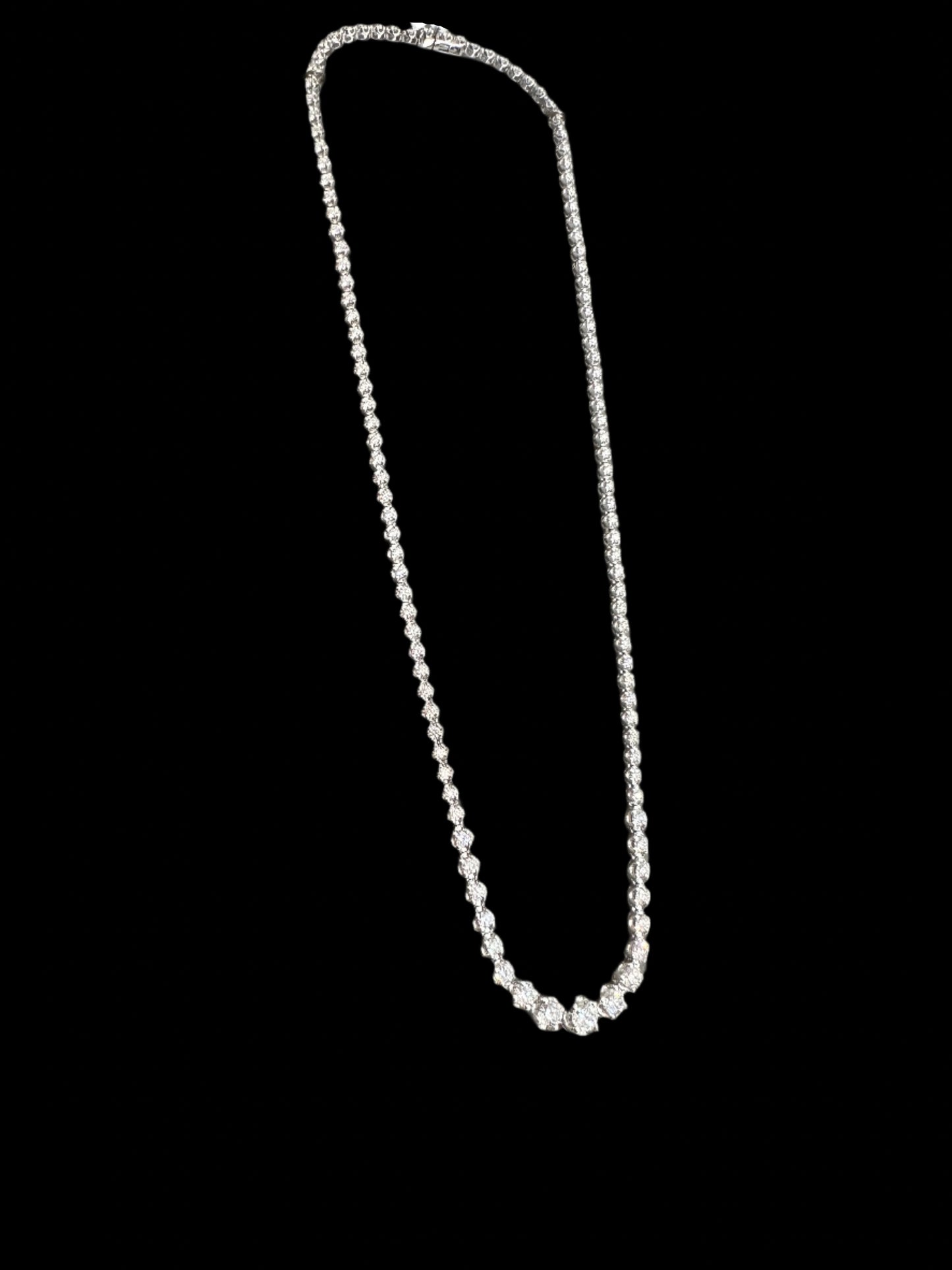 5CTW Graduated Riviera Tennis Necklace, Lab Grown Diamonds (14K White Gold)